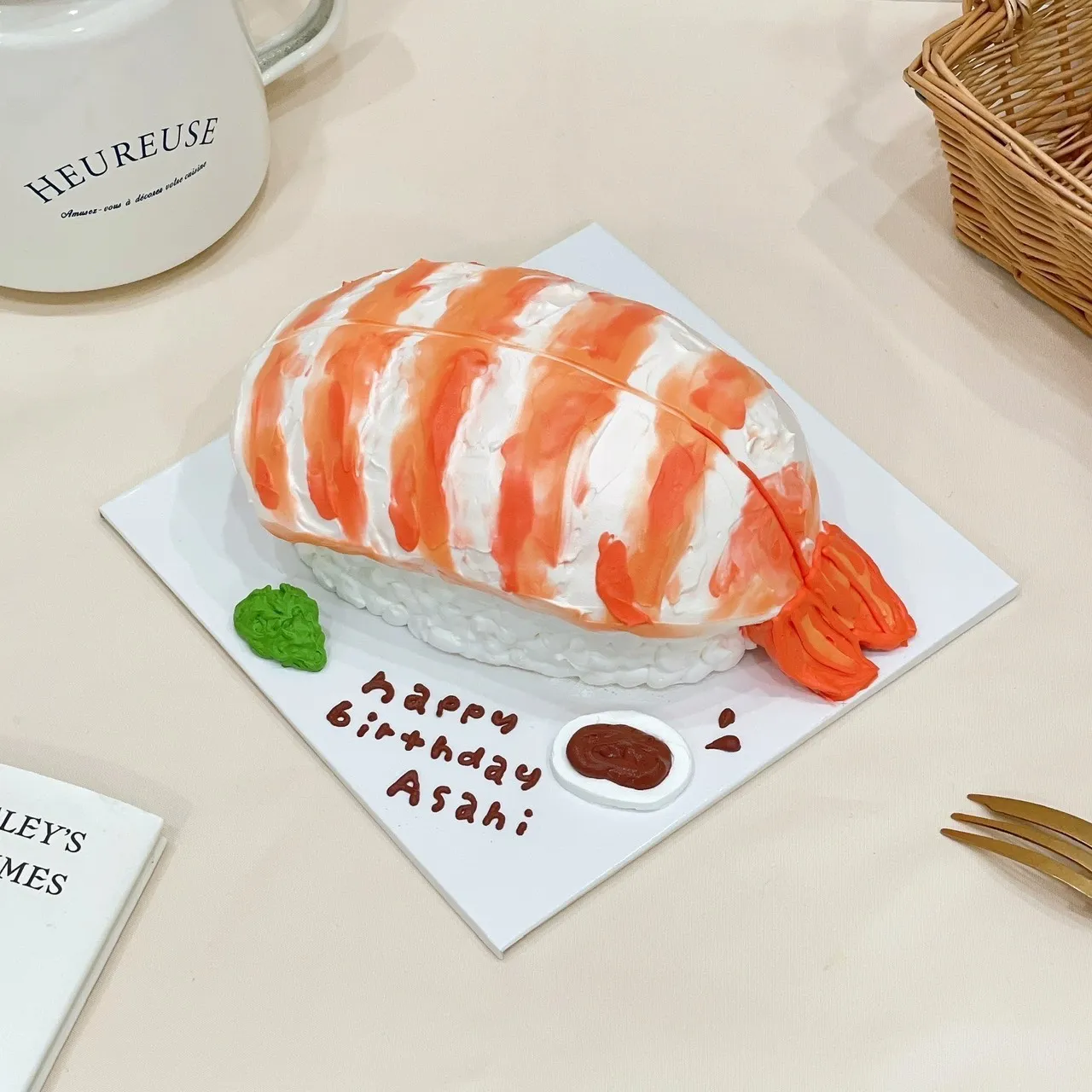 エビ寿司ケーキ